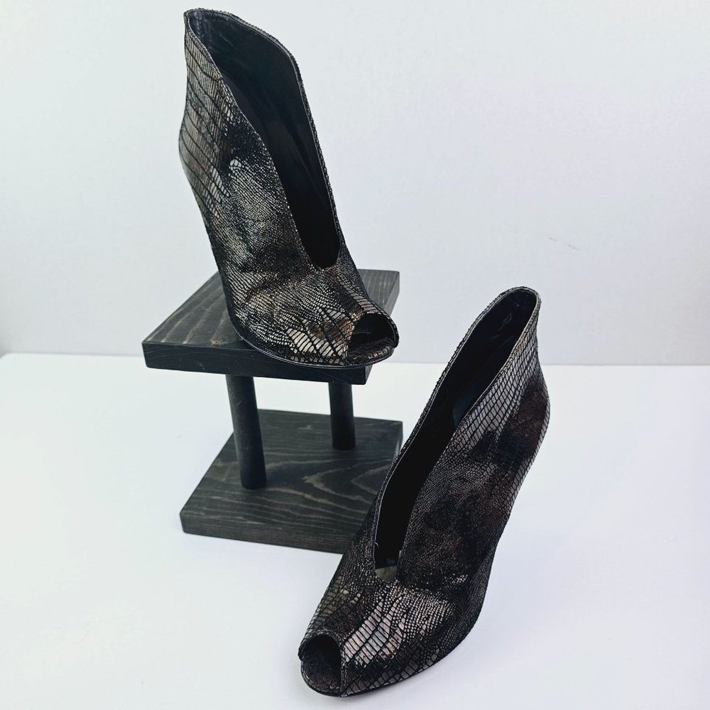 J.Renee Rilla Women's Brown Leather Stiletto Heel Peep Toe Slip On Bootie Sz 6M